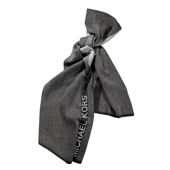 Michael Kors Women’s Chevron Scarf, Reversible Shawl Wrap,  Logo Label Inprint - Picture 4 of 16